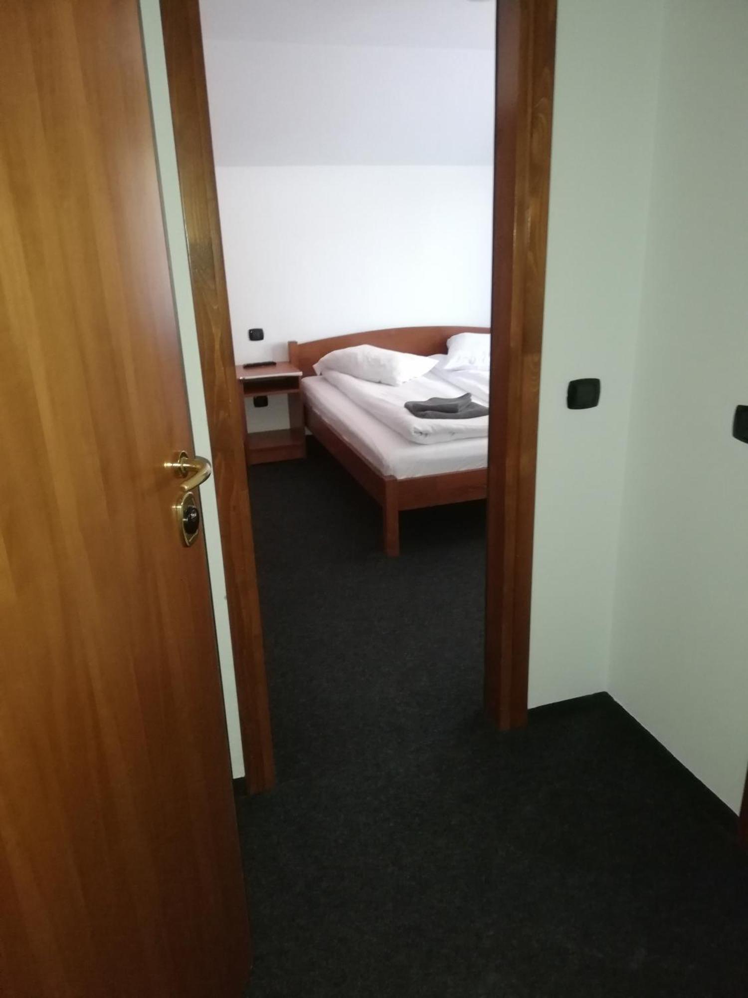 Cabana Cascada Cailor Hotel Borsa  Room photo